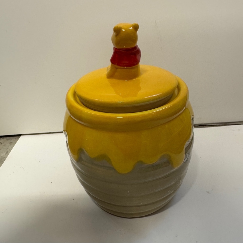 Disneyland Winnie The Pooh Hunny Jar Mug - Picture 3 of 9